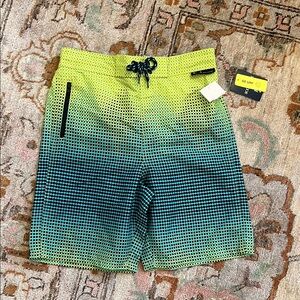 Trendy swim trunks 🩳